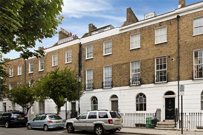 3 Bedroom Maisonette To Rent In Devonia Road, Islington, N1