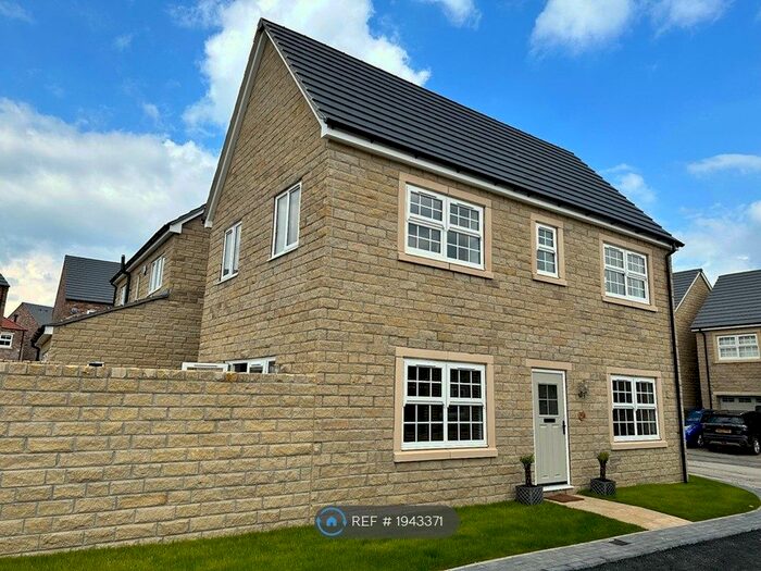 3 Bedroom Detached House To Rent In Regency Place, West Tanfield, Ripon, HG4