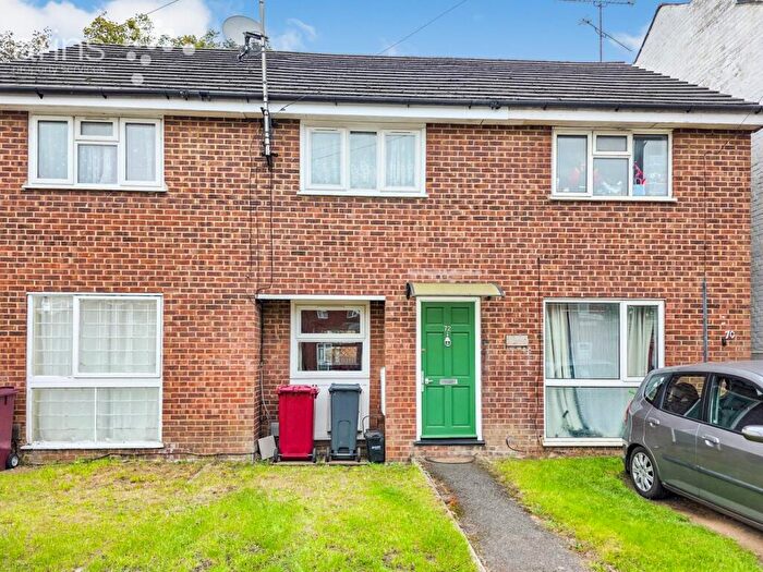2 Bedroom Terraced House For Sale In Orts Road, Reading, RG1