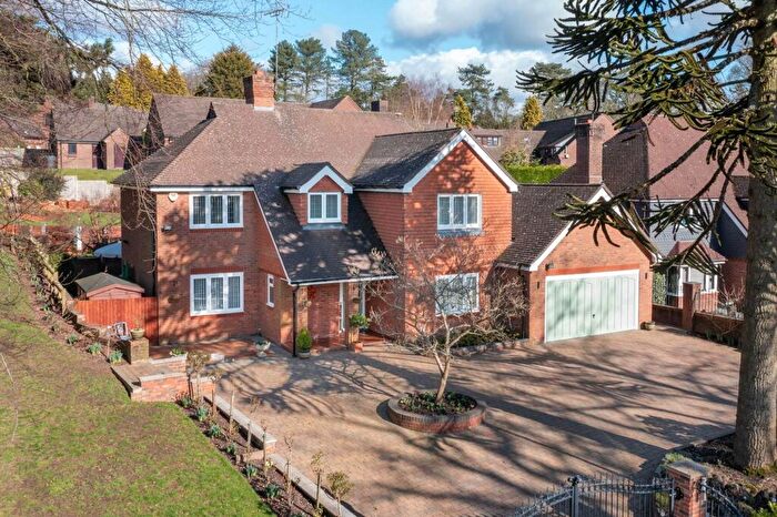 5 Bedroom Detached House For Sale In Plymouth Road, Barnt Green, B45