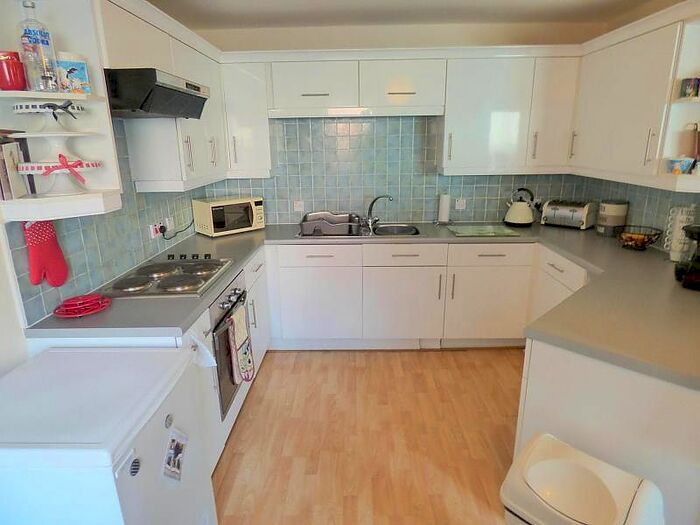 2 Bedroom Flat To Rent In Hamilton Road, Nottingham NG5