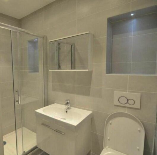 Studio To Rent In Kilburn High Road, Kilburn, London, NW6