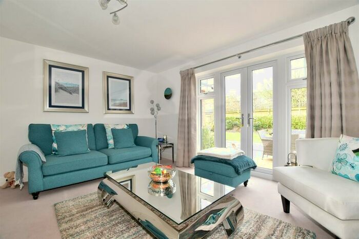 4 Bedroom Detached House For Sale In Charters Gate Way, Wivelsfield Green, Haywards Heath, East Sussex, RH17