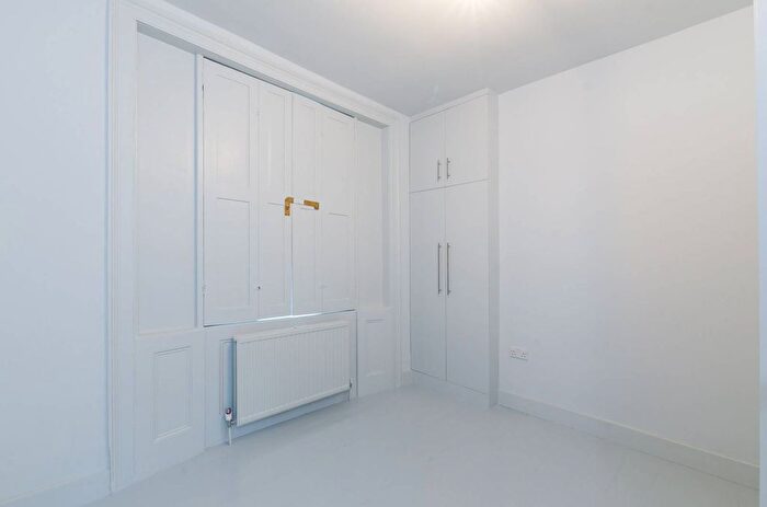 2 Bedroom Flat To Rent In Georgiana Street, Camden, London, NW1