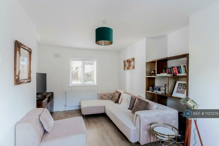 2 Bedroom Terraced House To Rent In Arsenal Road, London, SE9