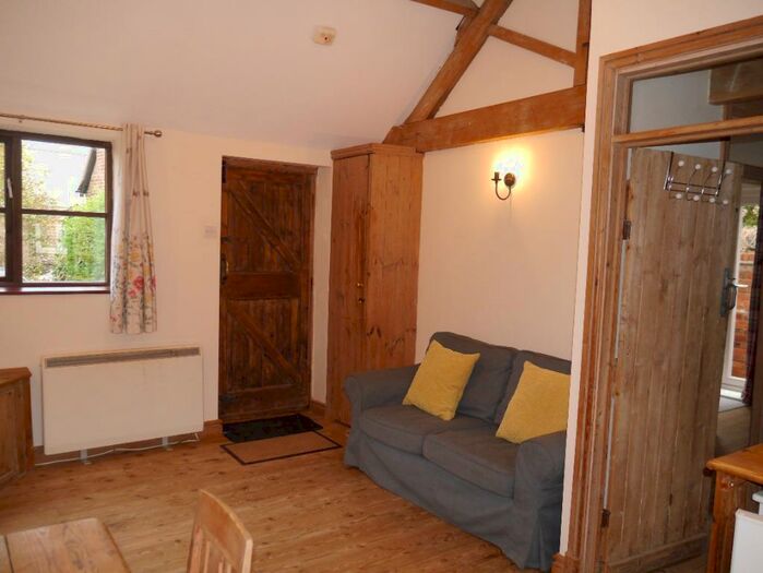 2 Bedroom Cottage To Rent In Pagets End, Long Clawson, LE14