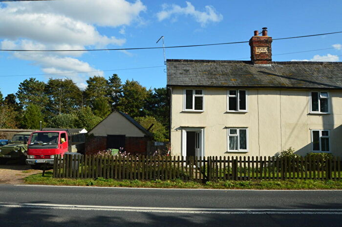 3 Bedroom Semi-Detached House To Rent In Baythorne End, Halstead, Essex, CO9
