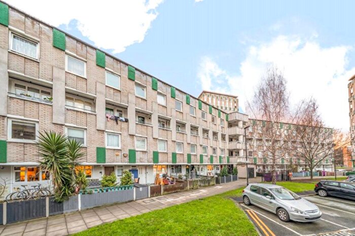 1 Bedroom Flat For Sale In Harold House, Mace Street, London, E2