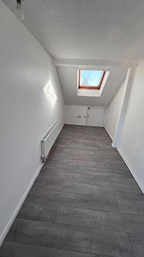 7 Bedroom Terraced House To Rent In Latimer Avenue, London, E6