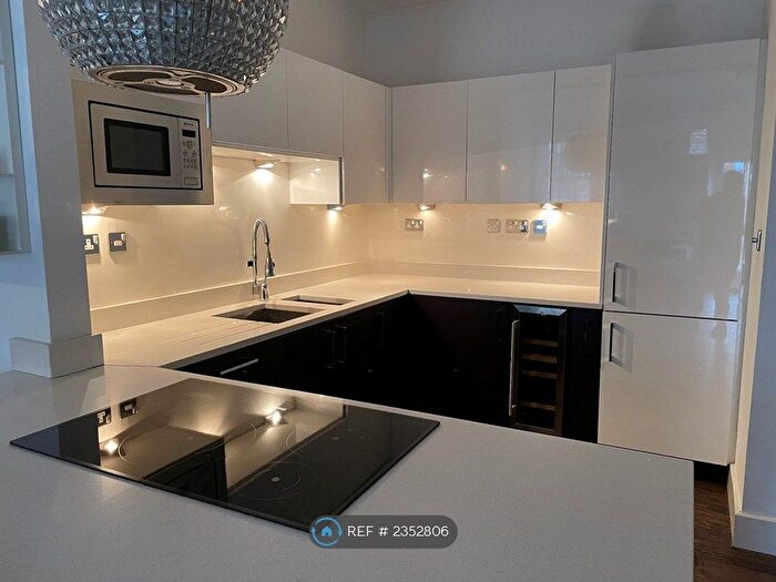2 Bedroom Flat To Rent In Dock Street, Leeds, LS10
