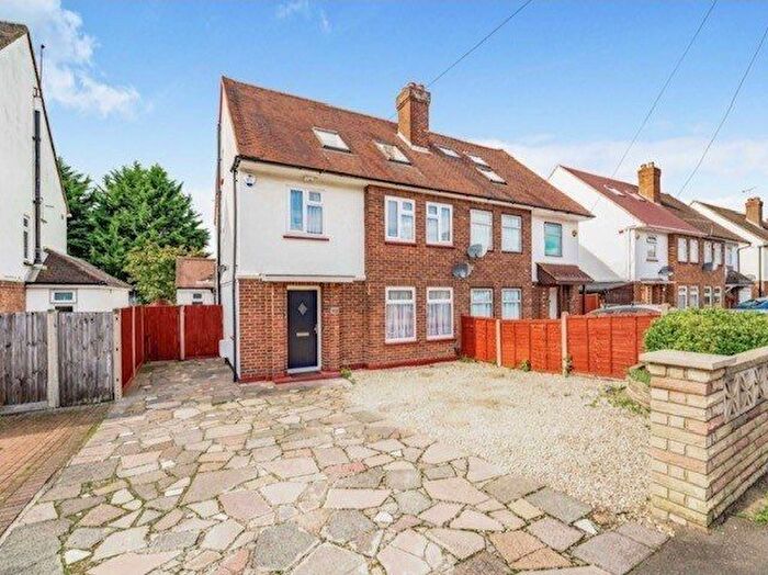 4 Bedroom Semi-Detached House To Rent In Royal Lane, Yiewsley, UB7