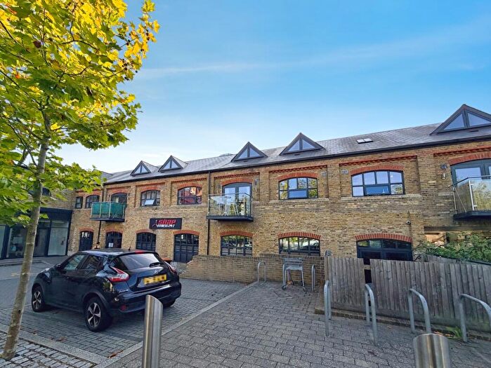 2 Bedroom Flat To Rent In Crabble Hill, Dover, Kent, CT17