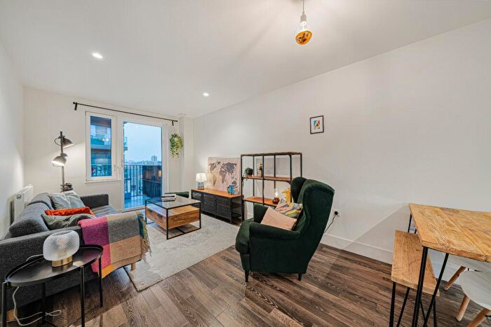 1 Bedroom Flat For Sale In Alloy House, Moulding Lane, SE14