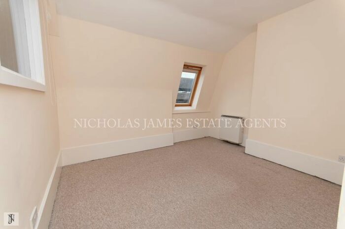 1 Bedroom Flat To Rent In Church Street, Enfield, EN2