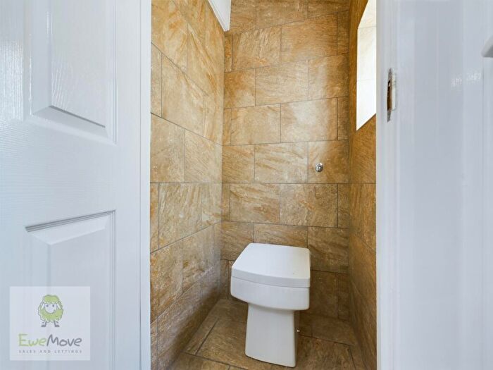 4 Bedroom Terraced House To Rent In Chatham Hill, Chatham, ME5