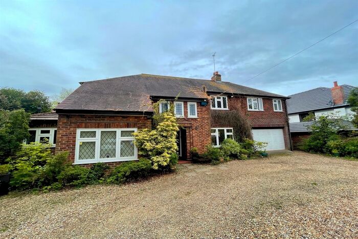 5 Bedroom Detached House To Rent In The Elms, Walton New Road, Stockton Heath, WA4