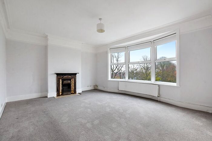 2 Bedroom Flat To Rent In Aldermans Hill, (), London, N13