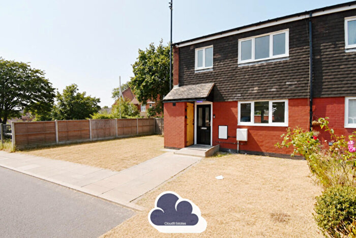 3 Bedroom End Of Terrace House For Sale In Boyd Close, Coventry, CV2