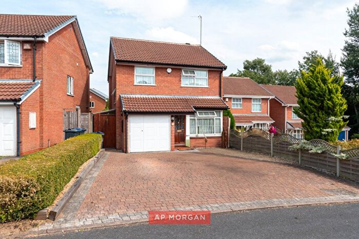 3 Bedroom Detached House For Sale In Bach Mill Drive, Birmingham, West Midlands, B28