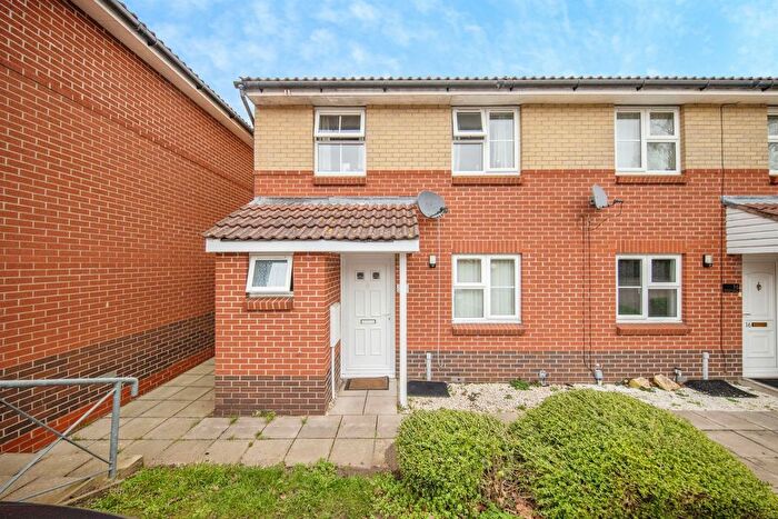 3 Bedroom Semi Detached House For Sale In Talmash Gardens, Ipswich, IP2