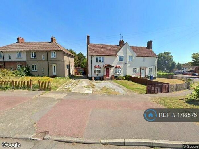 3 Bedroom Semi-Detached House To Rent In Hall Avenue, Aveley, South Ockendon, RM15
