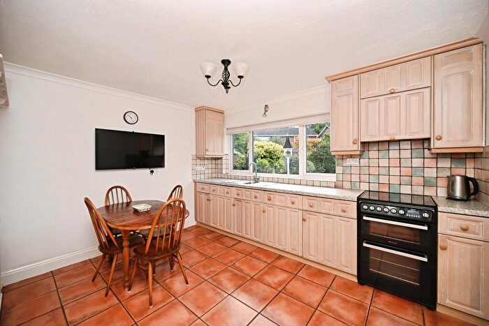 5 Bedroom Detached House For Sale In Critchley Drive, Dunchurch, Rugby, CV22