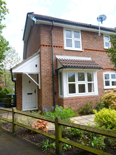 1 Bedroom Terraced House To Rent In Ruth Close, Farnborough, Hampshire, GU14