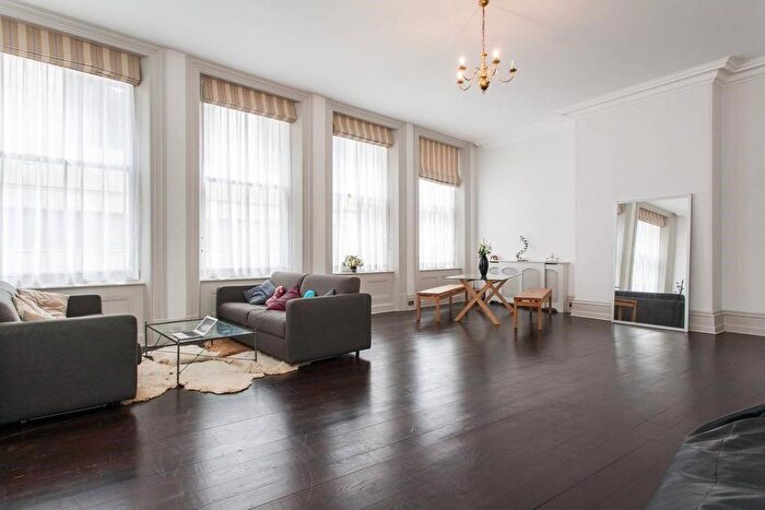 2 Bedroom Flat To Rent In Crutched Friars, Tower, EC3N