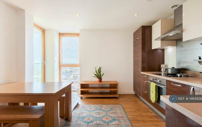 3 Bedroom Flat To Rent In Arboretum Place, Barking, IG11