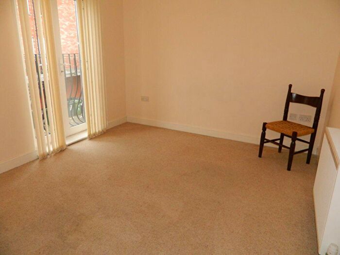 2 Bedroom Flat To Rent In Bradgate Road, Leicester, Leicestershire, LE7
