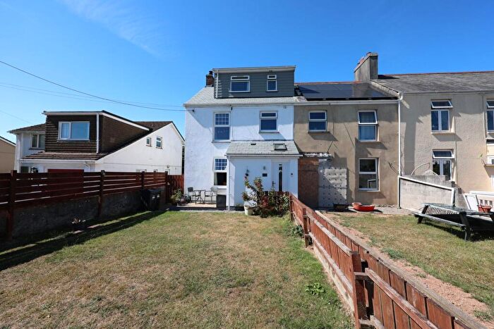 4 Bedroom End Of Terrace House For Sale In Glen View Terrace, St Stephen, St Austell, PL26