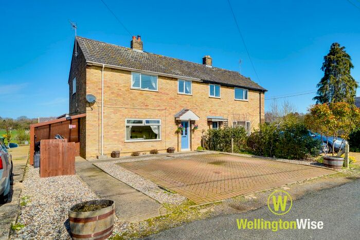 4 Bedroom Semi-Detached House For Sale In School Lane, Conington, Cambridge, CB23