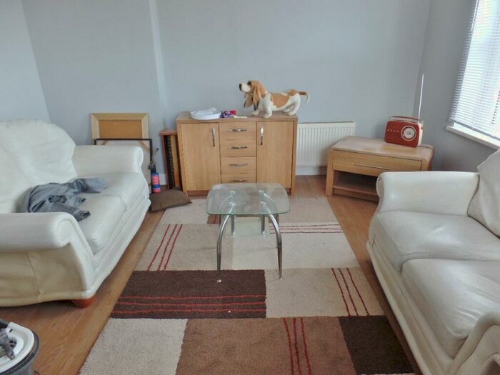 1 Bedroom Flat To Rent In Walker Road, Cardiff, CF24