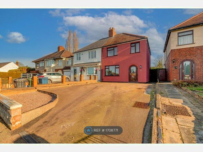 3 Bedroom Semi-Detached House To Rent In Dumolos Lane, Glascote, Tamworth, B77