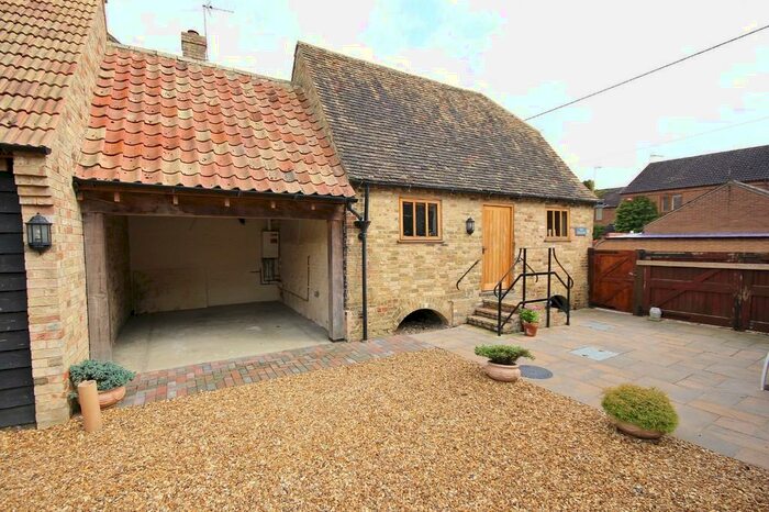 1 Bedroom Barn Conversion To Rent In Wood End, Bluntisham, PE28