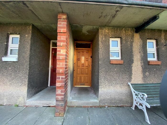 2 Bedroom Flat To Rent In Anglesey Avenue, Burnley BB12