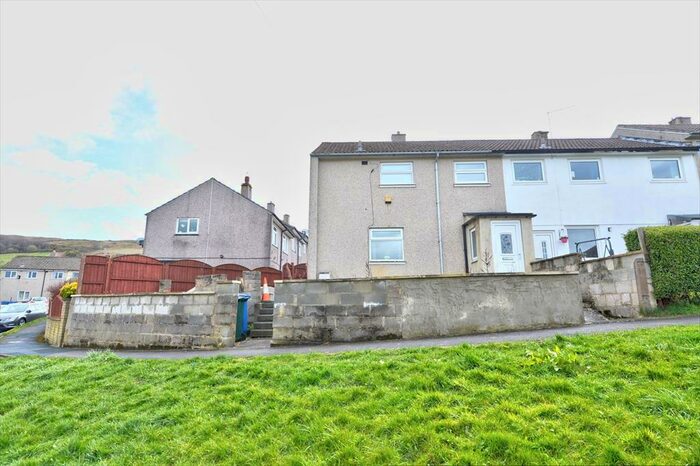 3 Bedroom Semi-Detached House To Rent In Heather View, Skipton, BD23