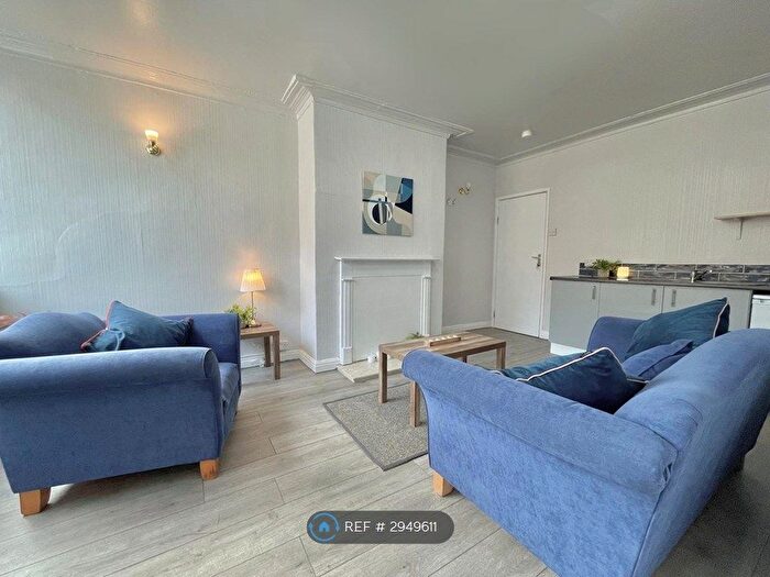 Studio To Rent In Hawksworth Grove, Leeds, LS5