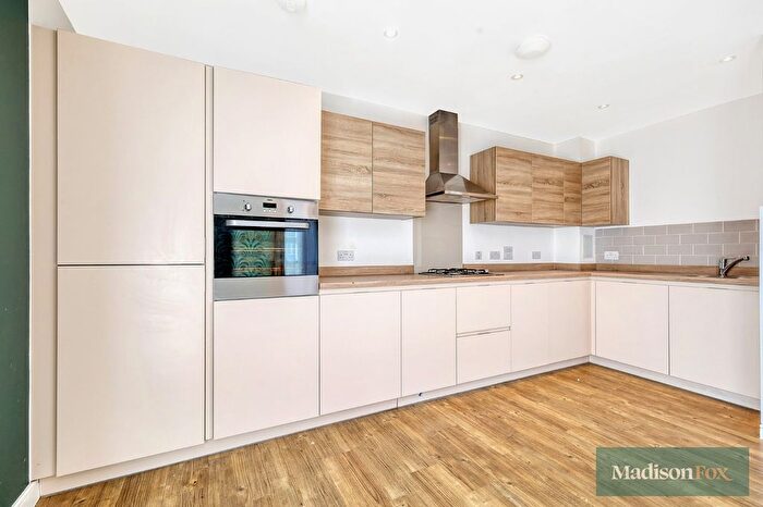 2 Bedroom Flat For Sale In Handley Page Road, Barking, IG11