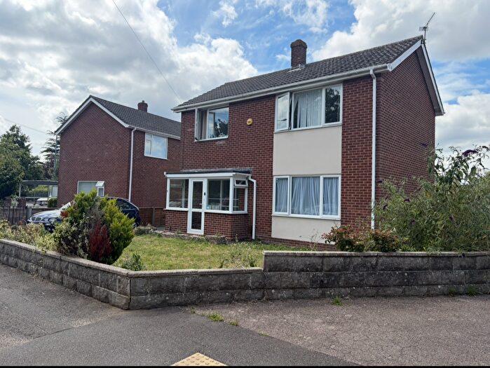 3 Bedroom Property To Rent In Mill Road, Bournemouth, BH8