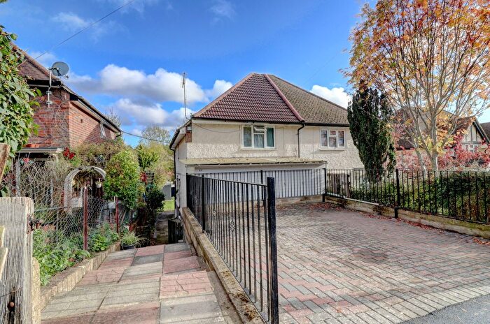 2 Bedroom Semi Detached House For Sale In Underwood Road, High Wycombe, Buckinghamshire, HP13