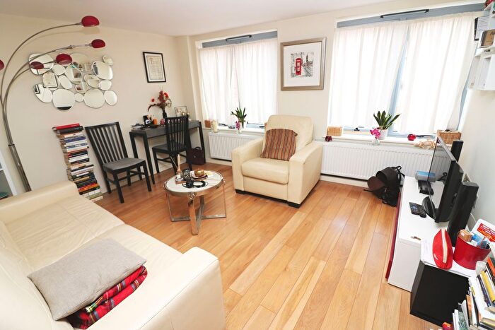 1 Bedroom Flat To Rent In Flat Clarke Court, High Street, Egham, TW20