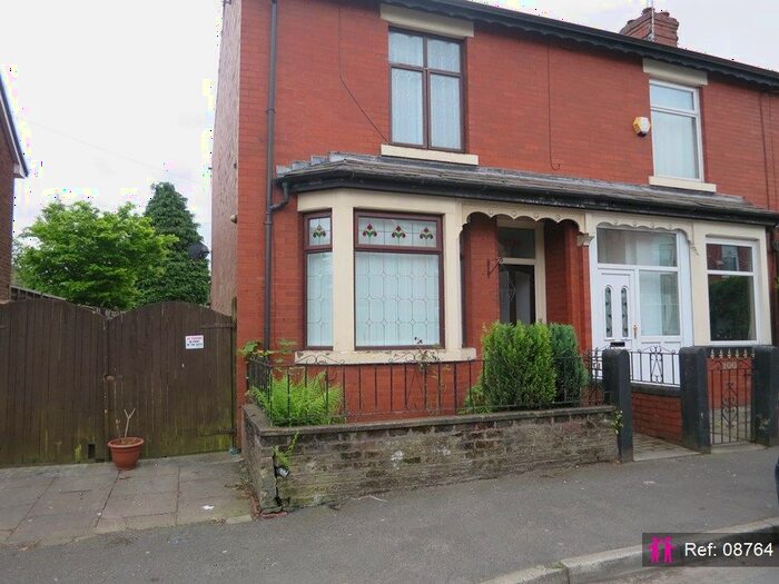3 Bedroom Semi-Detached House To Rent In Egerton Street, Heywood, OL10