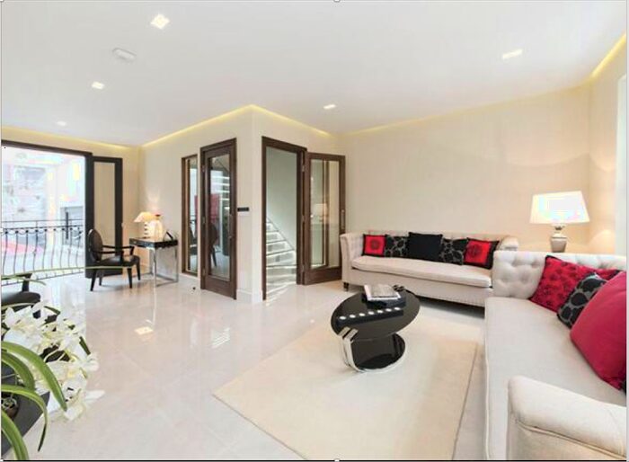 4 Bedroom Semi-Detached House To Rent In Battersea Square, London, SW11