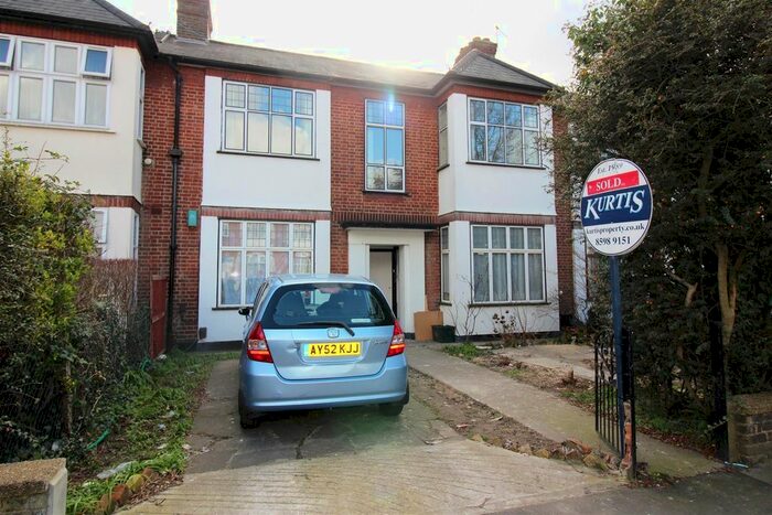 2 Bedroom Maisonette To Rent In Kildowan Road, Goodmayes, Essex, IG3