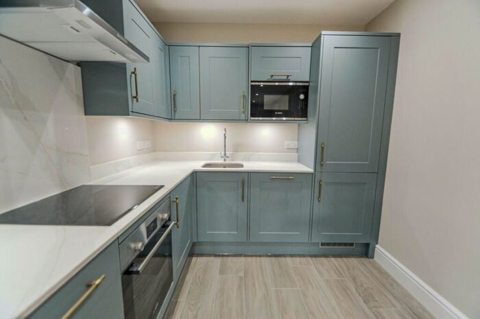 1 Bedroom Apartment To Rent In Station Road, Langley, Berkshire, SL3