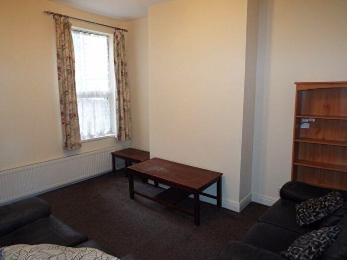 4 Bedroom Terraced House To Rent In Heeley Road, Selly Oak, Birmingham, B29
