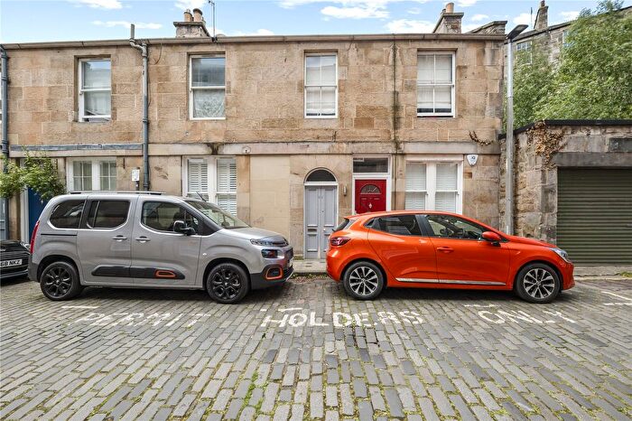 1 Bedroom Flat For Sale In Dean Street, Stockbridge, Edinburgh, EH4