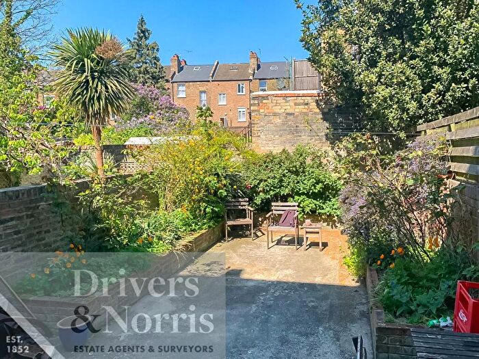 6 Bedroom Terraced House To Rent In Roden Street, Holloway, Islington, London, N7