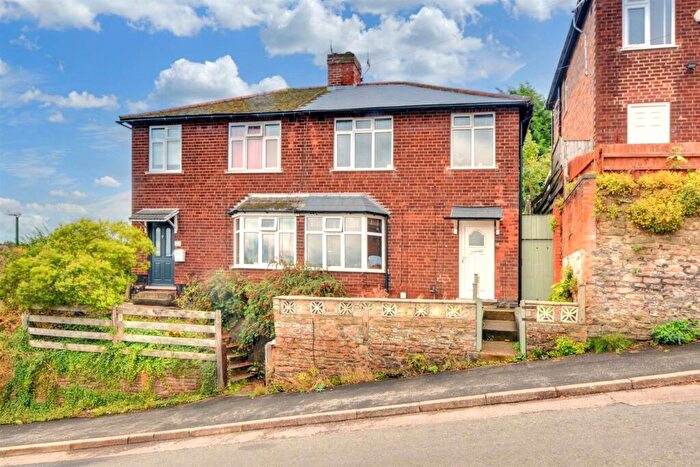 3 Bedroom Semi-Detached House For Sale In Hood Street, Nottingham, NG5